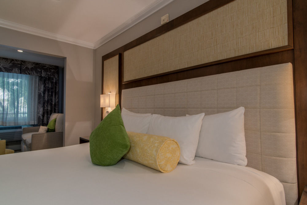 Almond Tree Inn - Adults Only คีย์เวสต์ ภายนอก รูปภาพ
